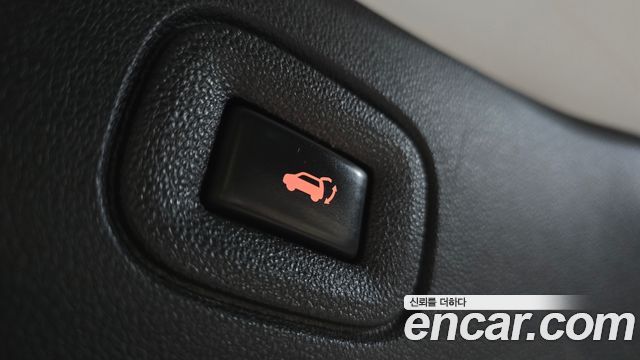 Renault Korea QM6 2.0 LPe LE 2WD 2023 — фото 20