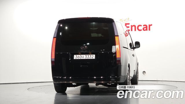 Hyundai Staria L3.5 Lounge 9-Seater Inspiration 2022 — фото 4