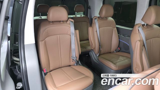 Hyundai Staria L3.5 Lounge 9-Seater Inspiration 2022 — фото 13
