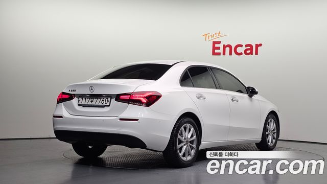 Mercedes-Benz A-Class (W177) A220 Sedan 2020 — фото 2