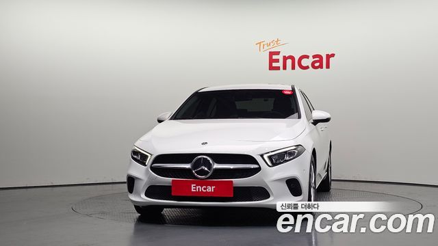 Mercedes-Benz A-Class (W177) A220 Sedan 2020 — фото 3