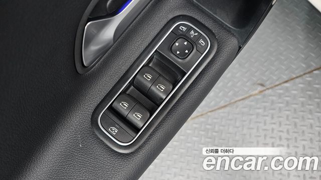 Mercedes-Benz A-Class (W177) A220 Sedan 2020 — фото 12
