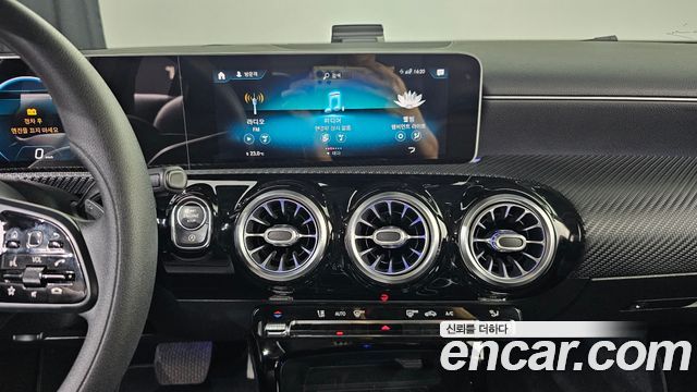 Mercedes-Benz A-Class (W177) A220 Sedan 2020 — фото 17