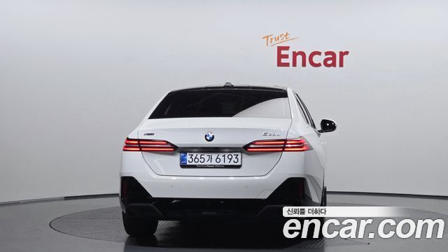 BMW 5 Series (G60) 523d xDrive M Sport 2025 — фото 4
