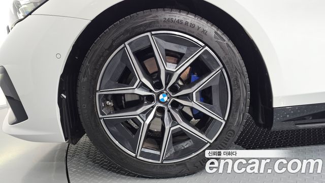 BMW 5 Series (G60) 523d xDrive M Sport 2025 — фото 5