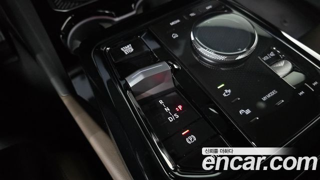 BMW 5 Series (G60) 523d xDrive M Sport 2025 — фото 9