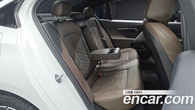 BMW 5 Series (G60) 523d xDrive M Sport 2025 — фото 13