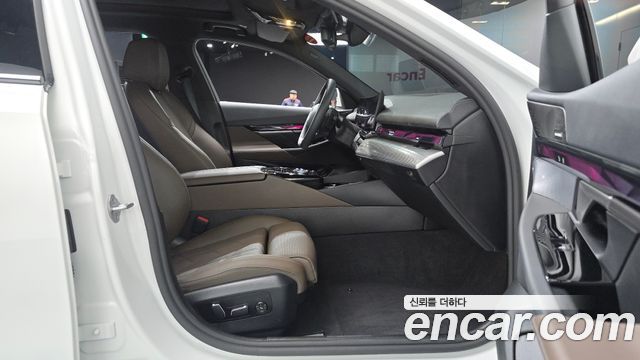 BMW 5 Series (G60) 523d xDrive M Sport 2025 — фото 26