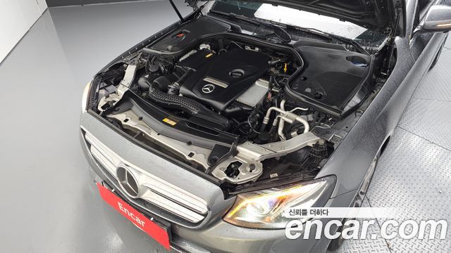 Mercedes-Benz E-Class (W213) E300 4MATIC AV Intelligent Drive 2017 — фото 6