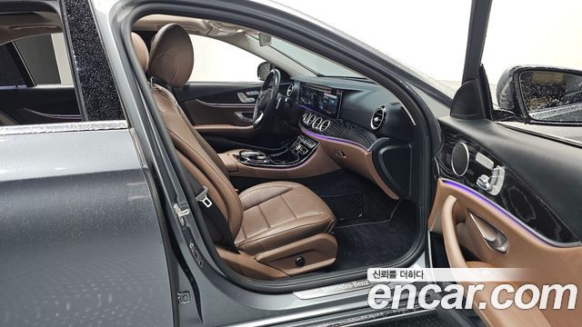Mercedes-Benz E-Class (W213) E300 4MATIC AV Intelligent Drive 2017 — фото 11