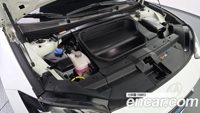 Hyundai Ioniq 6 Long Range AWD Exclusive + 2023 — фото 6