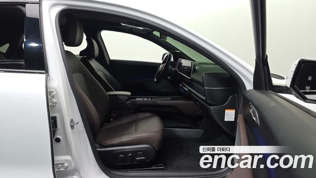Hyundai Ioniq 6 Long Range AWD Exclusive + 2023 — фото 15