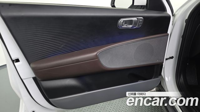 Hyundai Ioniq 6 Long Range AWD Exclusive + 2023 — фото 30