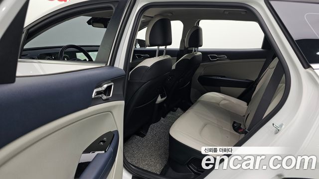 Kia Sportage Hybrid (V) Nobleless 2WD 2023 — фото 12