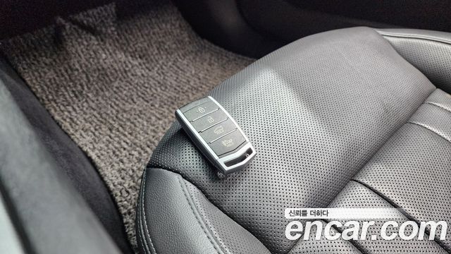 Genesis G80 3.3 GDI Premium Luxury 2018 — фото 16