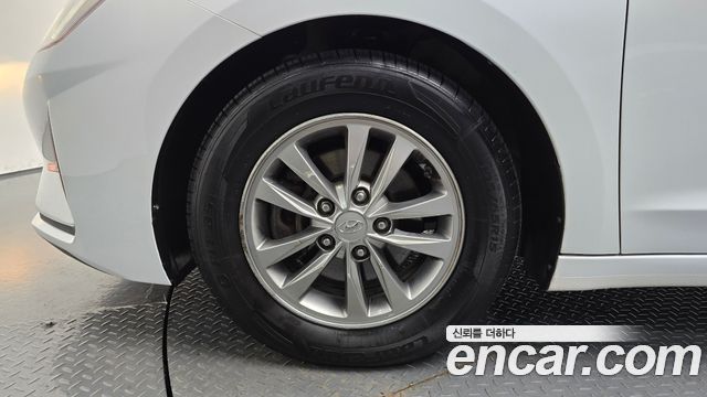 Hyundai Avante (AD) 1.6 Smart 2020 — фото 5