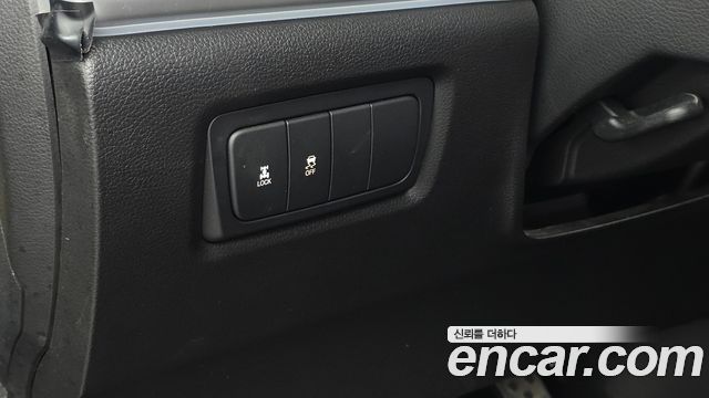 KG Mobility (SsangYong) Korando C 2.0 KX 4WD 2015 — фото 18