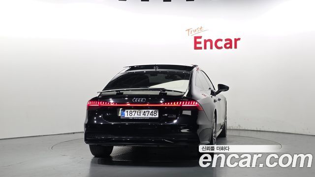 Audi A7 (4K) 55 TFSI Quattro Premium 2022 — фото 4