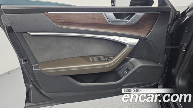 Audi A7 (4K) 55 TFSI Quattro Premium 2022 — фото 24
