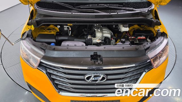 Hyundai Grand Starex School Bus LPi 2020 — фото 6