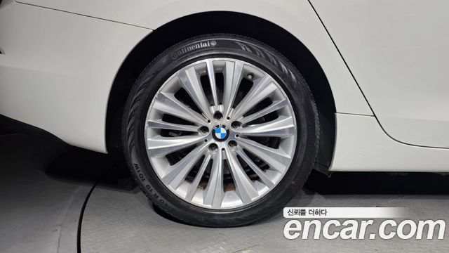 BMW 5 Series GT (F07) GT 30d xDrive 2015 — фото 5
