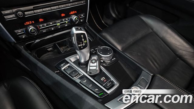 BMW 5 Series GT (F07) GT 30d xDrive 2015 — фото 9
