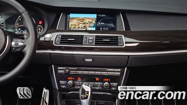 BMW 5 Series GT (F07) GT 30d xDrive 2015 — фото 14