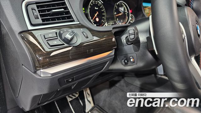 BMW 5 Series GT (F07) GT 30d xDrive 2015 — фото 17
