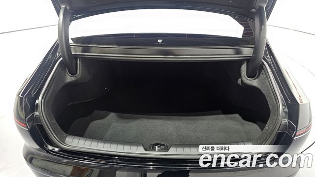 Hyundai Grandeur (GN7) 2,5 Gasoline 2WD Premium 2025 — фото 15