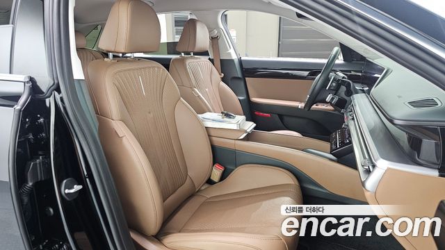 Hyundai Grandeur (GN7) 2,5 Gasoline 2WD Premium 2025 — фото 17