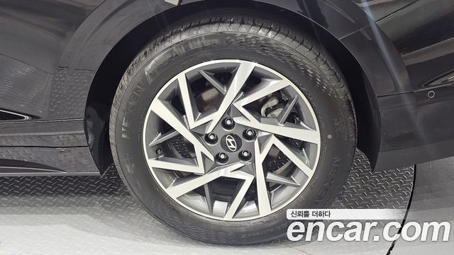 Hyundai Grandeur (GN7) 2,5 Gasoline 2WD Premium 2025 — фото 21