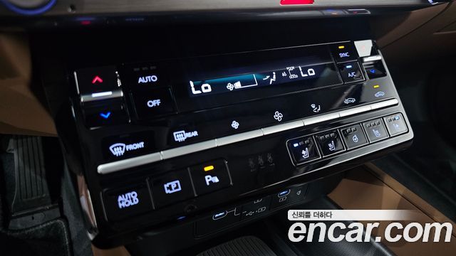 Hyundai Grandeur (GN7) 2,5 Gasoline 2WD Premium 2025 — фото 28