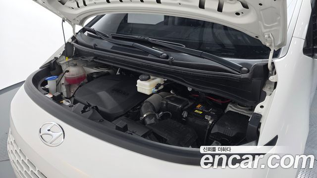 Hyundai Staria Cargo 5-Seater Modern 2022 — фото 6