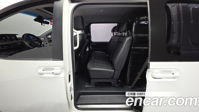 Hyundai Staria Cargo 5-Seater Modern 2022 — фото 11