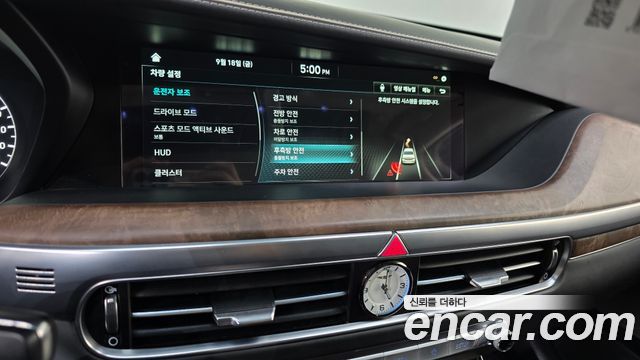Genesis G90 3.3 T AWD Premium 2019 — фото 15