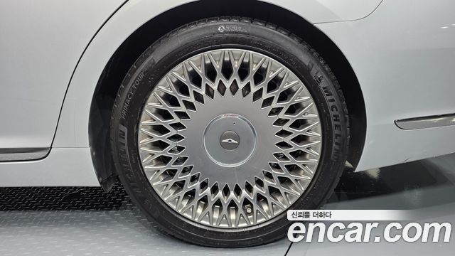 Genesis G90 3.3 T AWD Premium 2019 — фото 21