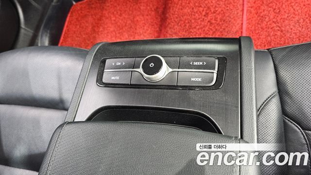 Hyundai Grandeur (IG) 3.0 LPi (Taxi) Deluxe VIP Pack 2020 — фото 18