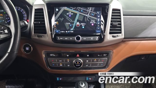 KG Mobility (SsangYong) Rexton Sports Khan Diesel 2.2 4WD Professional S (5-Link) 2019 — фото 14