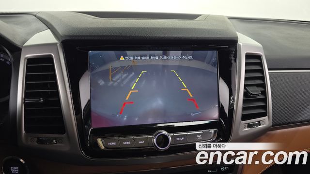 KG Mobility (SsangYong) Rexton Sports Khan Diesel 2.2 4WD Professional S (5-Link) 2019 — фото 15