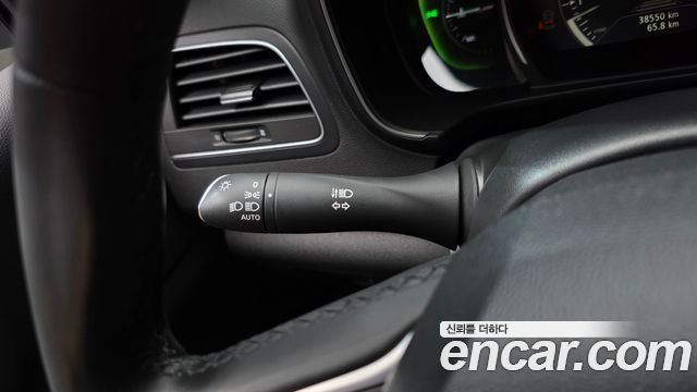 Renault Korea QM6 2.0 LPe RE Signature 2WD 2023 — фото 36