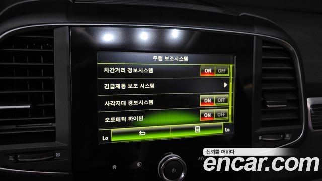 Renault Korea QM6 2.0 LPe RE Signature 2WD 2023 — фото 41