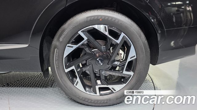 Kia Sportage (V) Gasoline 1.6 Turbo 2WD Signature 2023 — фото 21