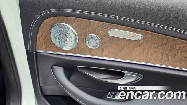 Mercedes-Benz E-Class (W213) E300e 4MATIC Exclusive 2021 — фото 31