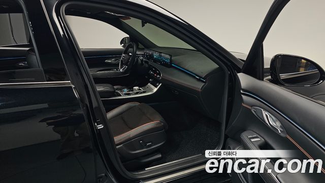 Genesis GV70 2.5T Gasoline AWD 2025 — фото 11
