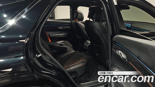 Genesis GV70 2.5T Gasoline AWD 2025 — фото 12