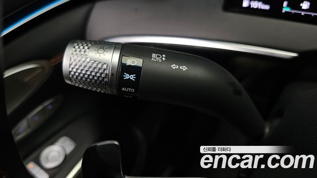 Genesis GV70 2.5T Gasoline AWD 2025 — фото 31