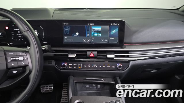 Kia Sportage Hybrid (V) HEV 1.6 4WD Signature X Line 2025 — фото 14