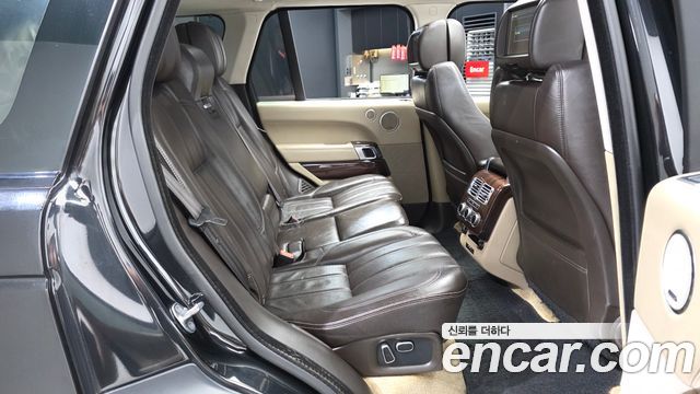 Land Rover Range Rover (IV) 4.4 SDV8 Vogue SE DIESEL 2014 — фото 12
