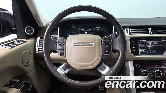 Land Rover Range Rover (IV) 4.4 SDV8 Vogue SE DIESEL 2014 — фото 13