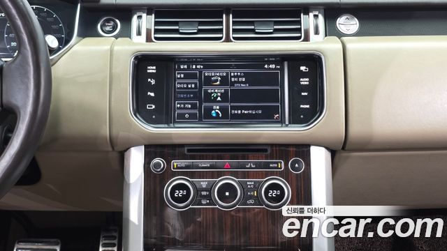Land Rover Range Rover (IV) 4.4 SDV8 Vogue SE DIESEL 2014 — фото 14